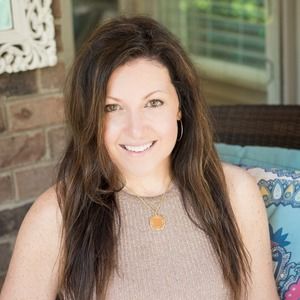 Meet your Posher, Leslie